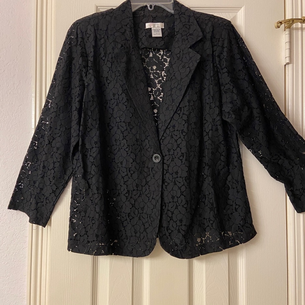 NWT - TOP -DESIGNER ERIN BLACK LACE BLAZER